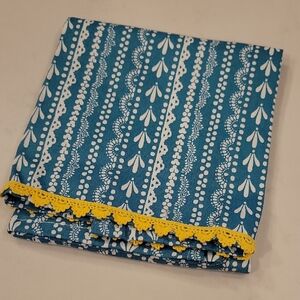 New Pioneer Woman Tea Towel